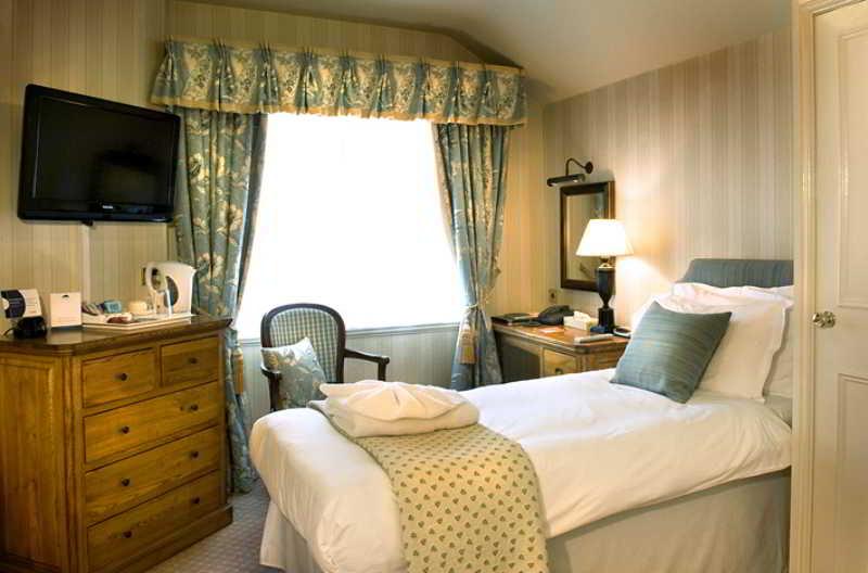 The Bear Hotel ディバイザス エクステリア 写真